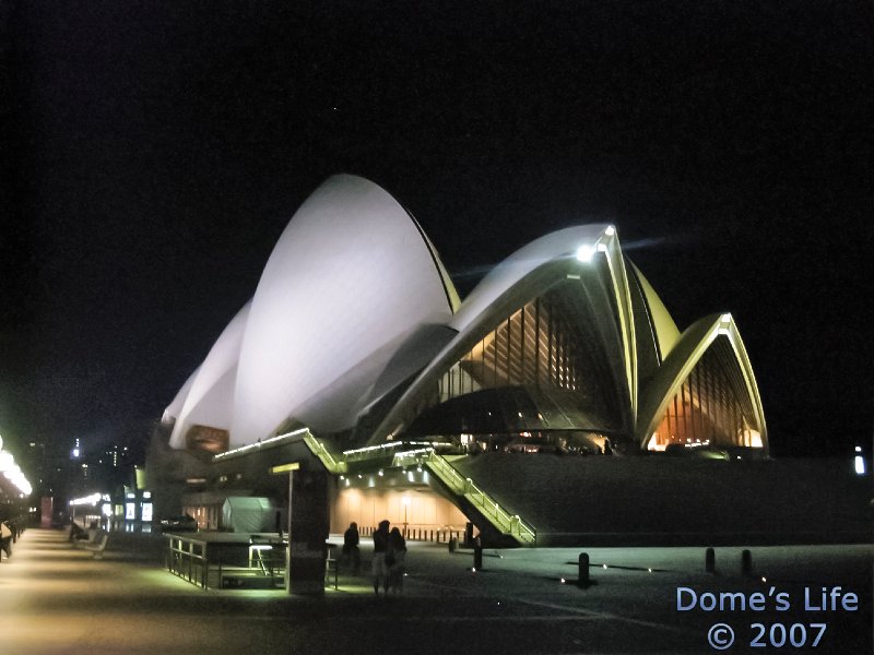 Sydney by night 2